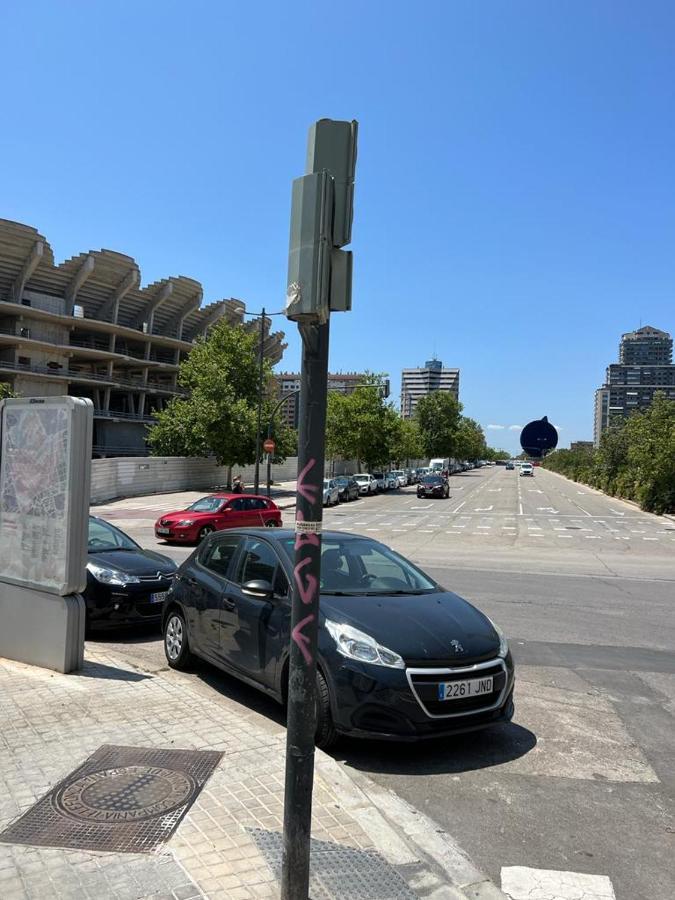 Esmeralda Apartment With Free Private Underground Parking Valence Extérieur photo