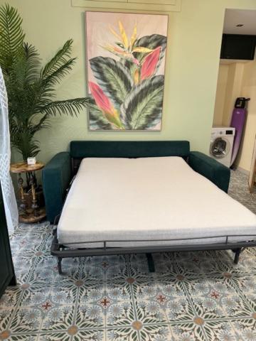 Esmeralda Apartment With Free Private Underground Parking Valence Extérieur photo